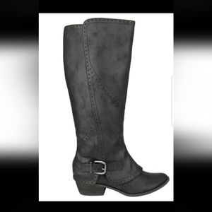 Not Rated Yuriko boots size 8
